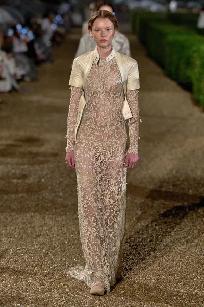 Look 34